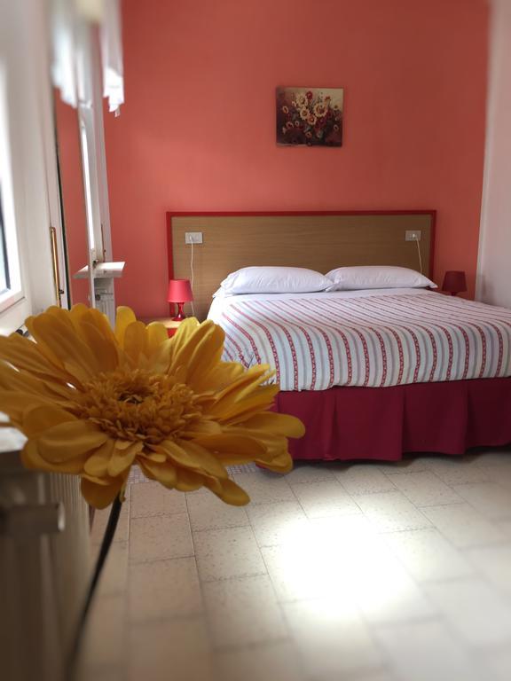 Hotel Moderno Tavagnacco Esterno foto